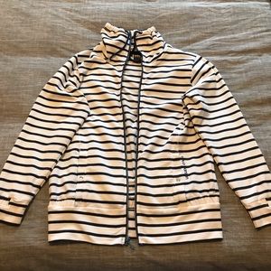 Cardigan Helly Hanson